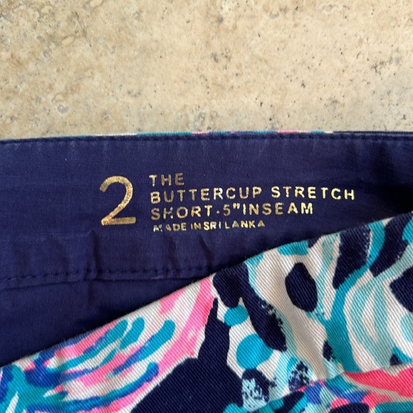 Lily Pulitzer Flattering Shorts - Picture 7 of 7